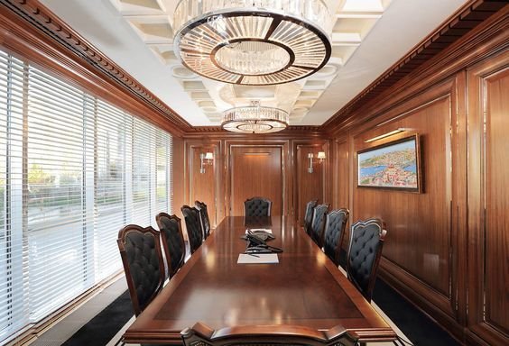 Un estudio cercano, no corporativo